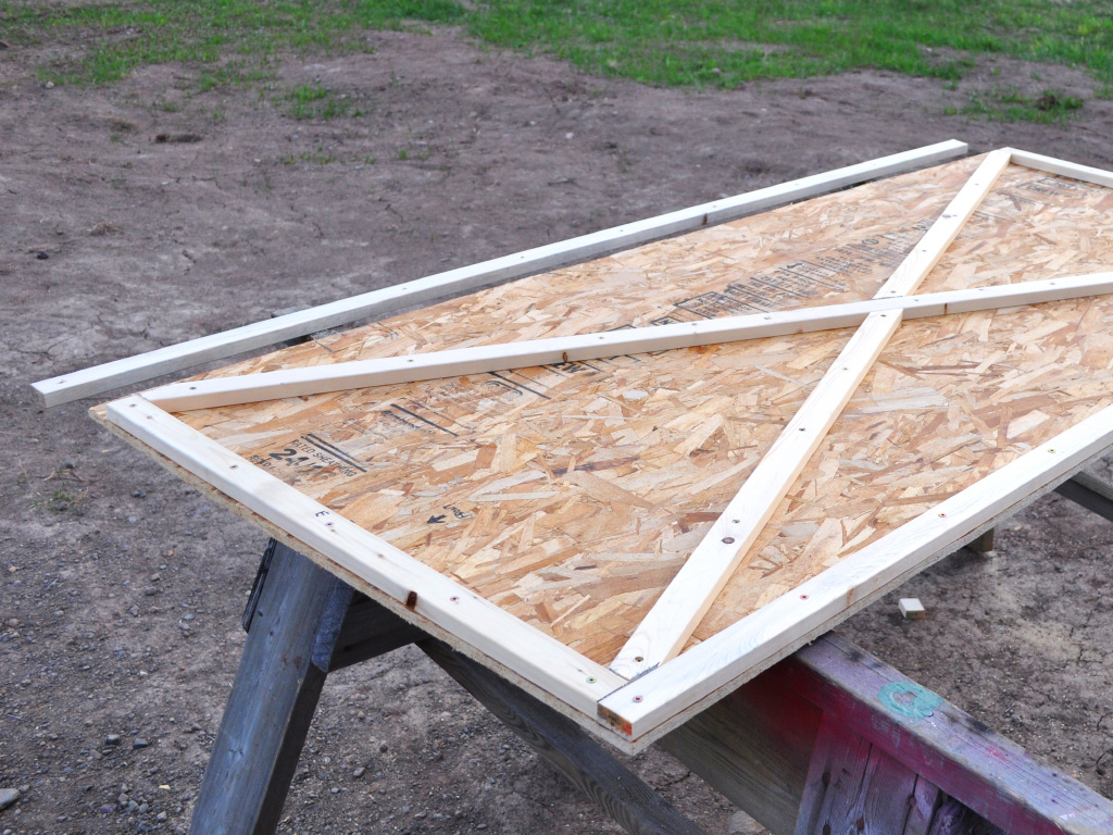 Modular Rebar GreenHouse - home built doors